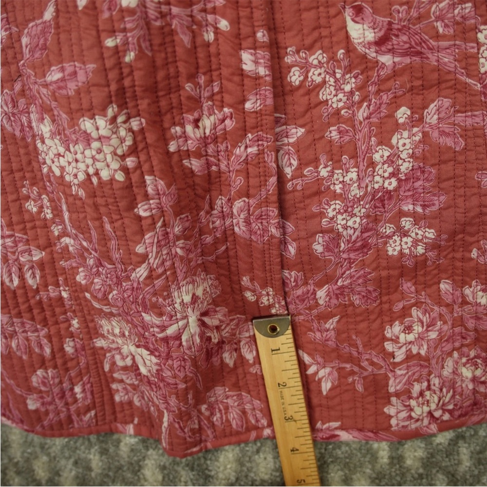 The J. Peterman Company Quilted Coat Jacket Womens Small Floral Embroidered EUC - Picture 14 of 16